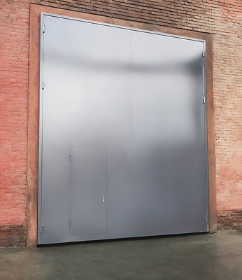 Высокие стальные ворота Высокие стальные ворота